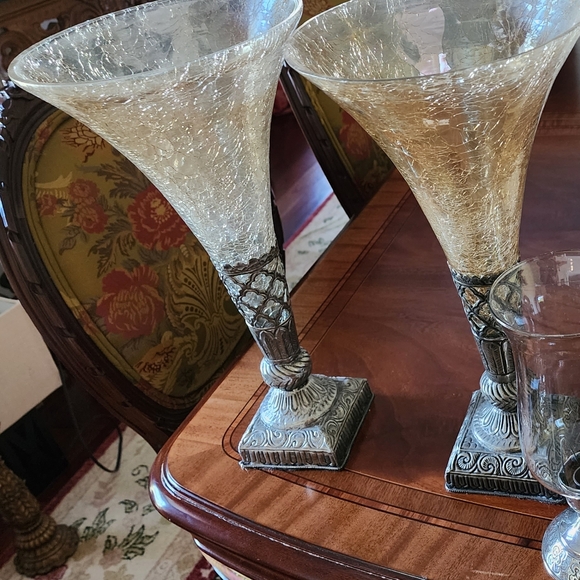 Elegant Crackle Glass Vases with Silver Accents - Picture 2 of 2